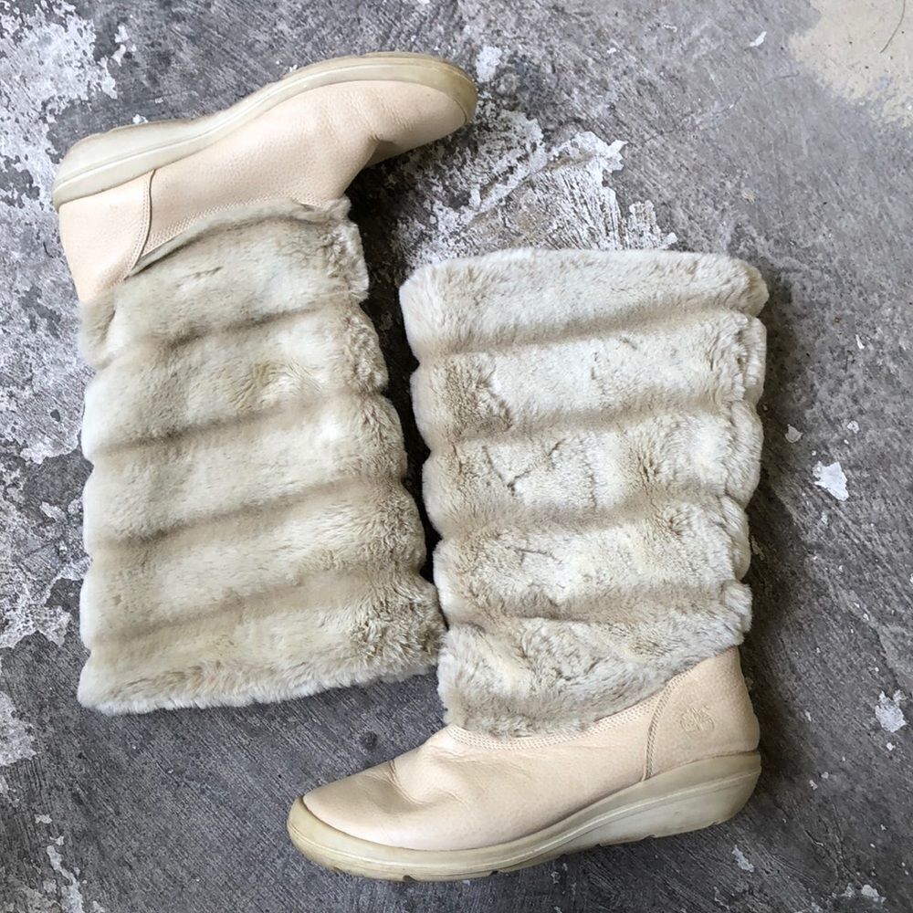 Timberlands   sheep skin boots